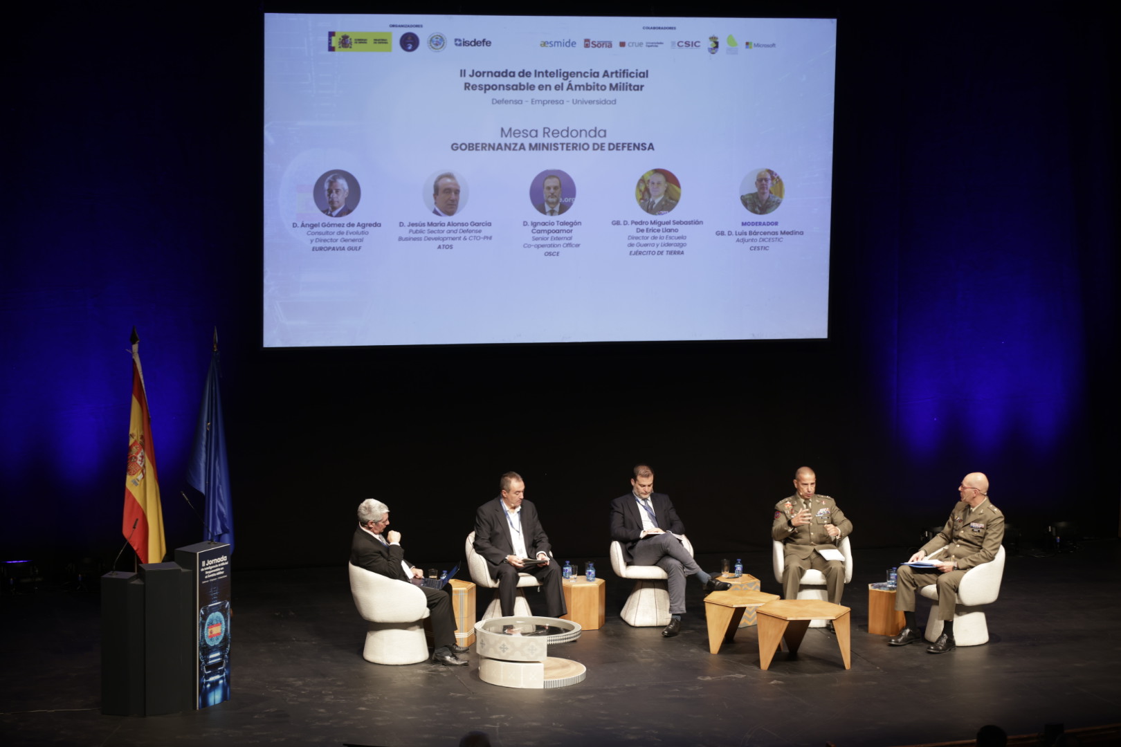 Panel de ponentes en la segunda jornada